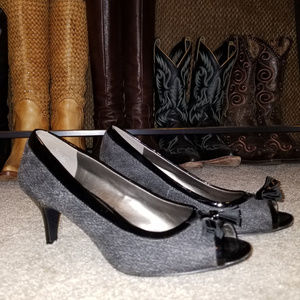 FINAL SALE! Bandolino Houndstooth 2" Peeptoe Pumps